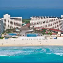 Hotel frente al mar